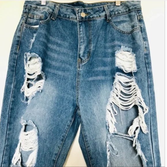 Sold SHEIN Ripped/Distressed High Waisted Medium Wash Denim Jeans- Siz 0XL - Picture 5 of 5